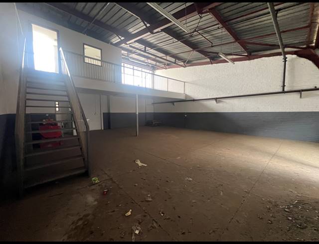 156M² MINI FACTORY TO LET IN STEELEDALE
